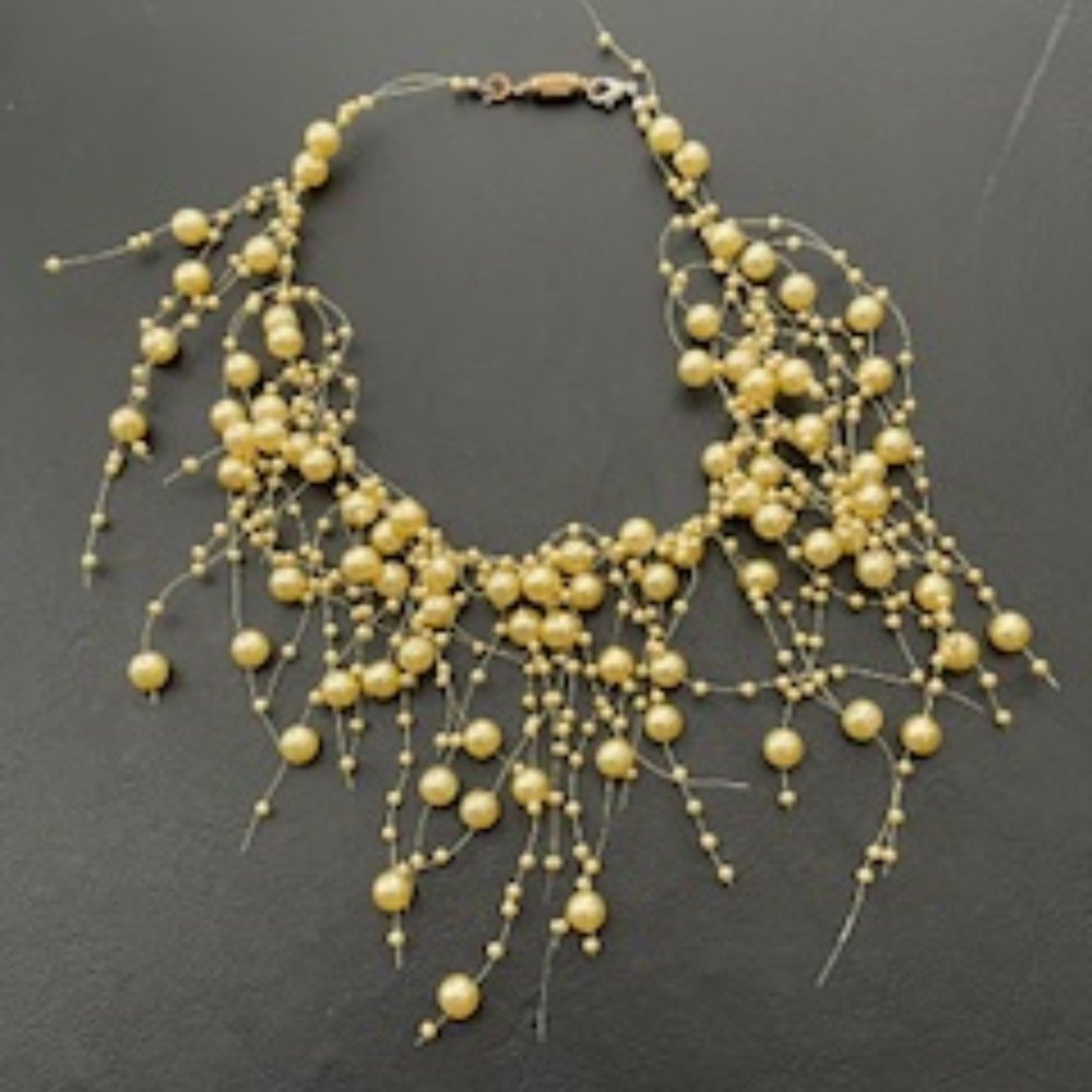 Beautiful String faux pearl necklace